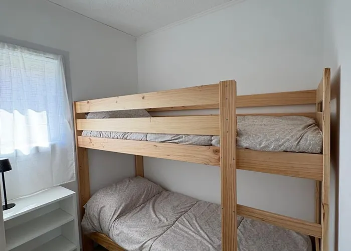 Cosy à 200 M De La à Pied *